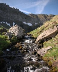 photo_2-2.jpg - JPEG - 44.7 ko - 319×399 px